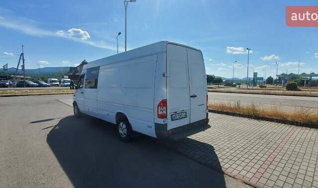 Белый Мерседес Sprinter, объемом двигателя 2.1 л и пробегом 514 тыс. км за 9200 $, фото 2 на Automoto.ua