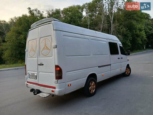 Білий Мерседес Sprinter, об'ємом двигуна 0 л та пробігом 350 тис. км за 7700 $, фото 9 на Automoto.ua