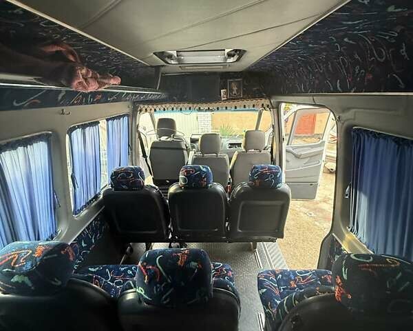 Белый Мерседес Sprinter, объемом двигателя 2.2 л и пробегом 445 тыс. км за 10800 $, фото 20 на Automoto.ua
