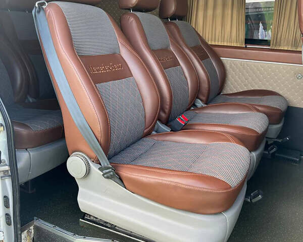 Белый Мерседес Sprinter, объемом двигателя 2.15 л и пробегом 700 тыс. км за 7499 $, фото 5 на Automoto.ua