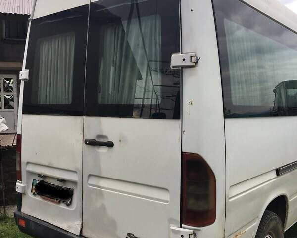 Белый Мерседес Sprinter, объемом двигателя 2.7 л и пробегом 500 тыс. км за 7000 $, фото 8 на Automoto.ua