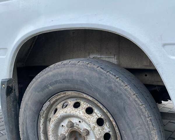 Белый Мерседес Sprinter, объемом двигателя 2.1 л и пробегом 466 тыс. км за 8000 $, фото 13 на Automoto.ua