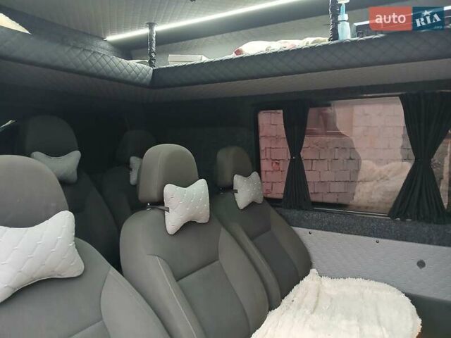 Білий Мерседес Sprinter, об'ємом двигуна 2.2 л та пробігом 295 тис. км за 8500 $, фото 5 на Automoto.ua