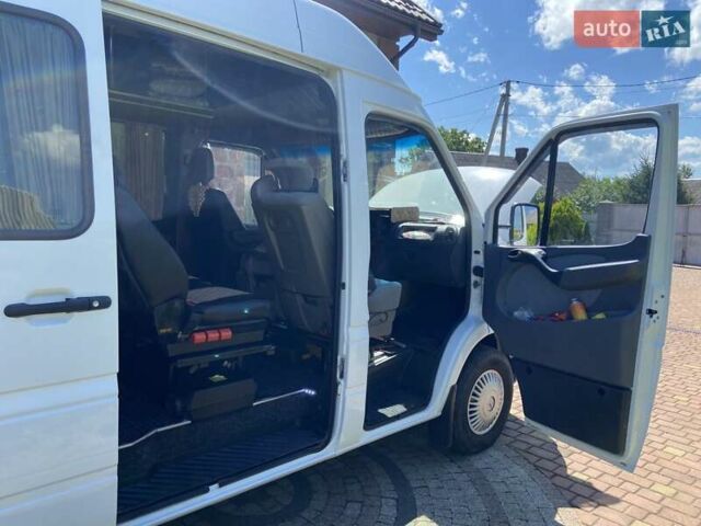 Белый Мерседес Sprinter, объемом двигателя 2.15 л и пробегом 50 тыс. км за 9500 $, фото 16 на Automoto.ua