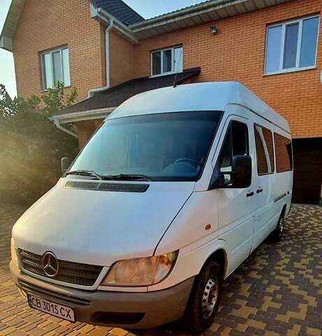 Белый Мерседес Sprinter, объемом двигателя 2.15 л и пробегом 604 тыс. км за 8300 $, фото 9 на Automoto.ua