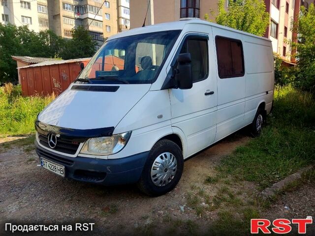 Білий Мерседес Sprinter, об'ємом двигуна 2.1 л та пробігом 518 тис. км за 9000 $, фото 1 на Automoto.ua