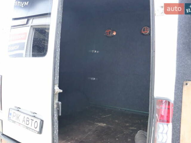 Мерседес Sprinter 2005 в Львове на Automoto.ua Белый Мерседес Sprinter, объемом двигателя 2.2 л и пробегом 370 тыс. км за 9900 $, фото 34 на Automoto.ua