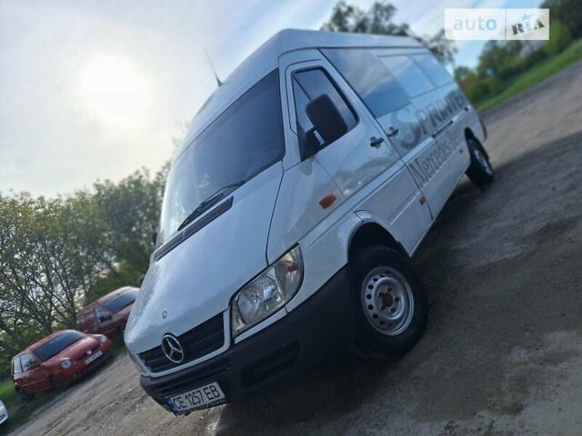 Белый Мерседес Sprinter, объемом двигателя 2.15 л и пробегом 265 тыс. км за 8000 $, фото 8 на Automoto.ua