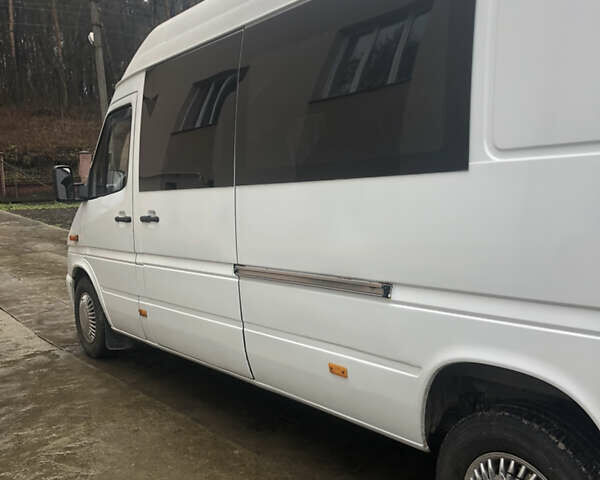 Білий Мерседес Sprinter, об'ємом двигуна 2.2 л та пробігом 713 тис. км за 7800 $, фото 3 на Automoto.ua