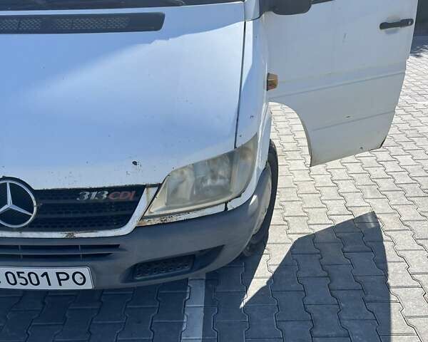 Білий Мерседес Sprinter, об'ємом двигуна 2.2 л та пробігом 864 тис. км за 5700 $, фото 2 на Automoto.ua