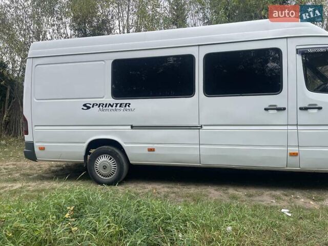 Белый Мерседес Sprinter, объемом двигателя 2.15 л и пробегом 779 тыс. км за 9400 $, фото 6 на Automoto.ua