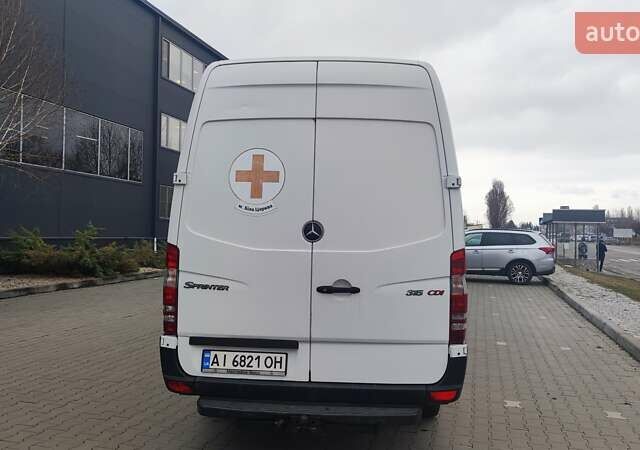 Белый Мерседес Sprinter, объемом двигателя 2.15 л и пробегом 485 тыс. км за 10900 $, фото 5 на Automoto.ua