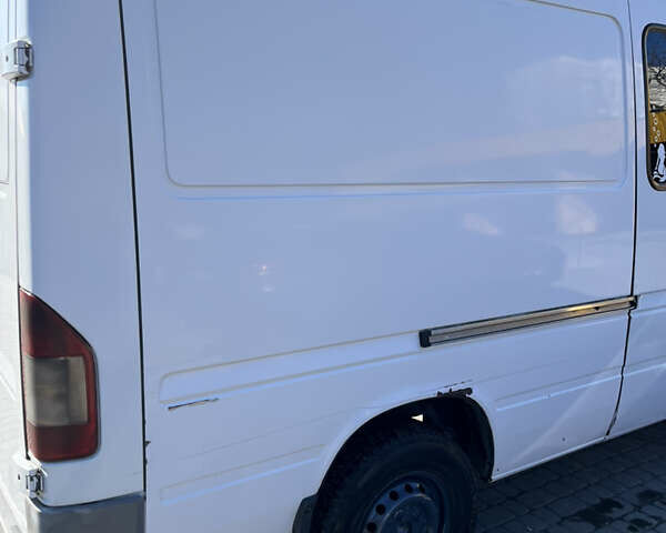 Білий Мерседес Sprinter, об'ємом двигуна 2.15 л та пробігом 41 тис. км за 6500 $, фото 11 на Automoto.ua