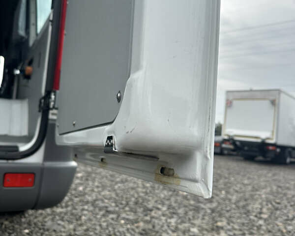 Белый Мерседес Sprinter, объемом двигателя 2.7 л и пробегом 102 тыс. км за 24700 $, фото 15 на Automoto.ua