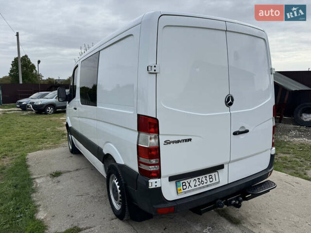 Белый Мерседес Sprinter, объемом двигателя 2.15 л и пробегом 350 тыс. км за 6999 $, фото 31 на Automoto.ua