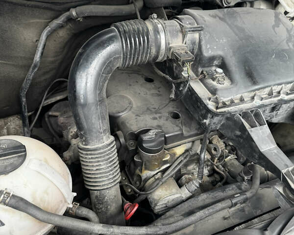 Білий Мерседес Sprinter, об'ємом двигуна 2.2 л та пробігом 742 тис. км за 11000 $, фото 15 на Automoto.ua