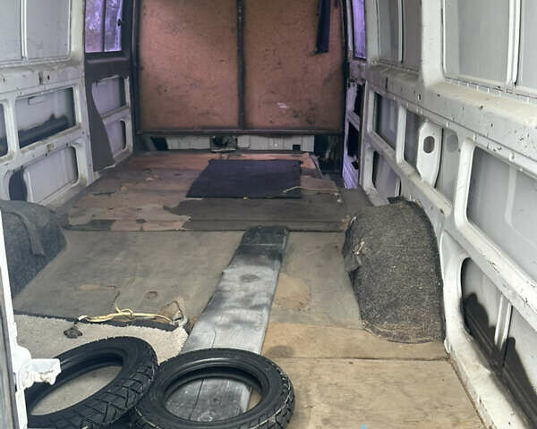 Білий Мерседес Sprinter, об'ємом двигуна 2.69 л та пробігом 465 тис. км за 10800 $, фото 12 на Automoto.ua
