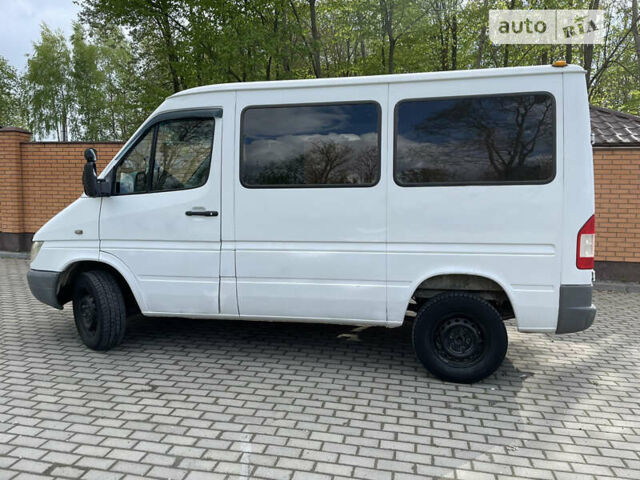 Белый Мерседес Sprinter, объемом двигателя 2.15 л и пробегом 500 тыс. км за 5500 $, фото 15 на Automoto.ua