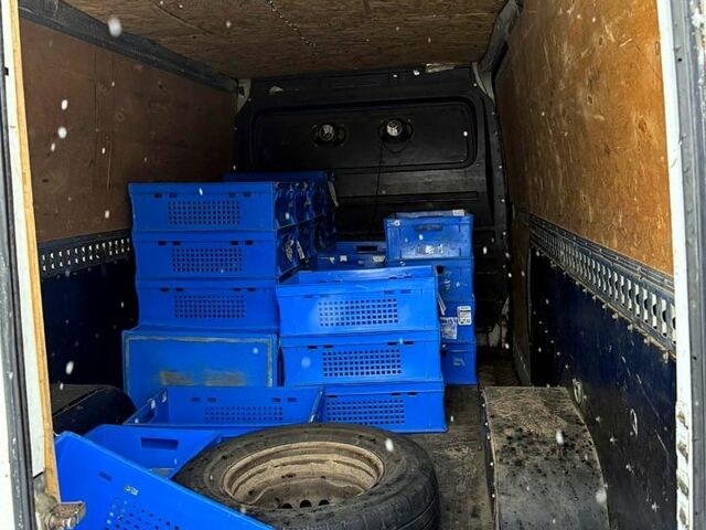 Белый Мерседес Sprinter, объемом двигателя 2.1 л и пробегом 612 тыс. км за 7900 $, фото 7 на Automoto.ua