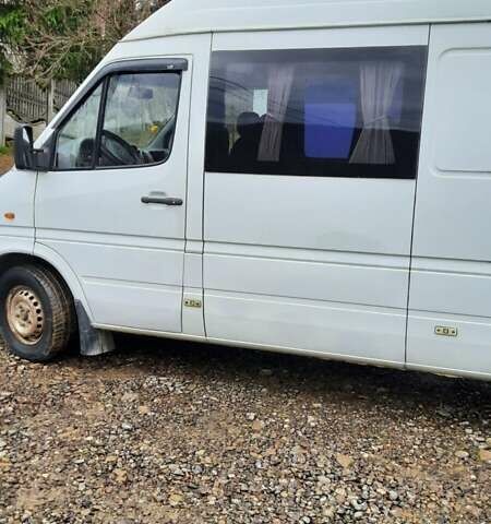 Белый Мерседес Sprinter, объемом двигателя 2.15 л и пробегом 500 тыс. км за 7600 $, фото 5 на Automoto.ua