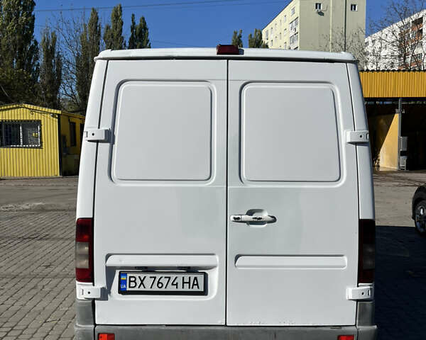 Білий Мерседес Sprinter, об'ємом двигуна 2.15 л та пробігом 41 тис. км за 6500 $, фото 6 на Automoto.ua