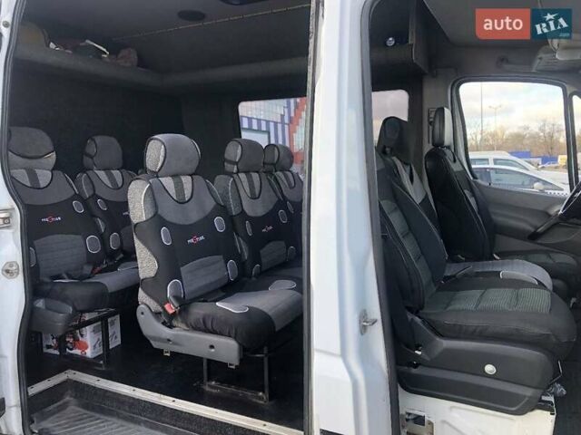 Белый Мерседес Sprinter, объемом двигателя 2.2 л и пробегом 436 тыс. км за 18500 $, фото 5 на Automoto.ua
