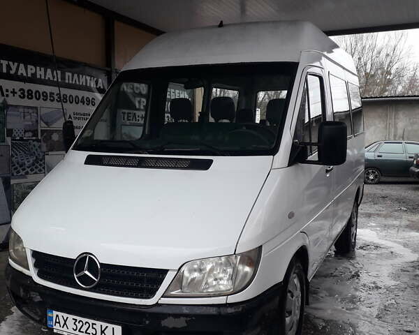 Білий Мерседес Sprinter, об'ємом двигуна 2.2 л та пробігом 250 тис. км за 5000 $, фото 3 на Automoto.ua