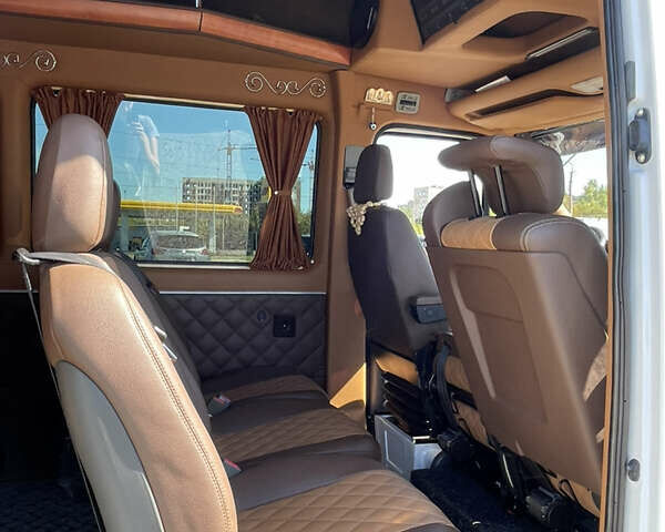 Білий Мерседес Sprinter, об'ємом двигуна 2.7 л та пробігом 314 тис. км за 19999 $, фото 22 на Automoto.ua