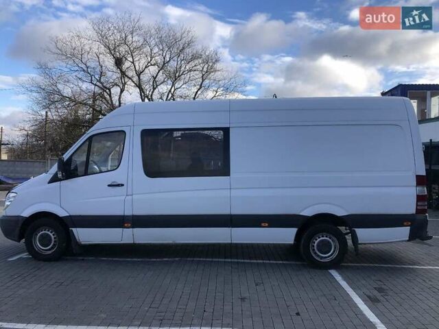 Белый Мерседес Sprinter, объемом двигателя 2.2 л и пробегом 436 тыс. км за 18500 $, фото 3 на Automoto.ua
