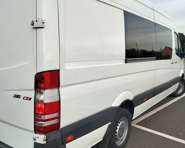 Білий Мерседес Sprinter, об'ємом двигуна 2.15 л та пробігом 8 тис. км за 14500 $, фото 28 на Automoto.ua