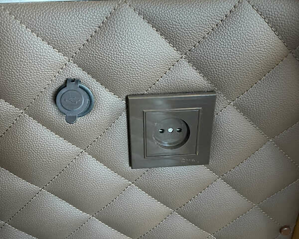 Білий Мерседес Sprinter, об'ємом двигуна 2.7 л та пробігом 314 тис. км за 19999 $, фото 27 на Automoto.ua