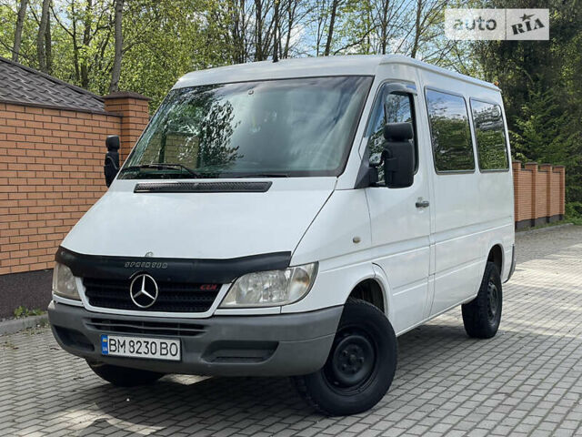 Белый Мерседес Sprinter, объемом двигателя 2.15 л и пробегом 500 тыс. км за 5500 $, фото 1 на Automoto.ua