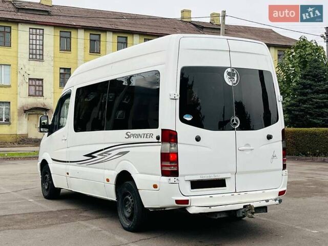 Білий Мерседес Sprinter, об'ємом двигуна 2.2 л та пробігом 300 тис. км за 9950 $, фото 4 на Automoto.ua
