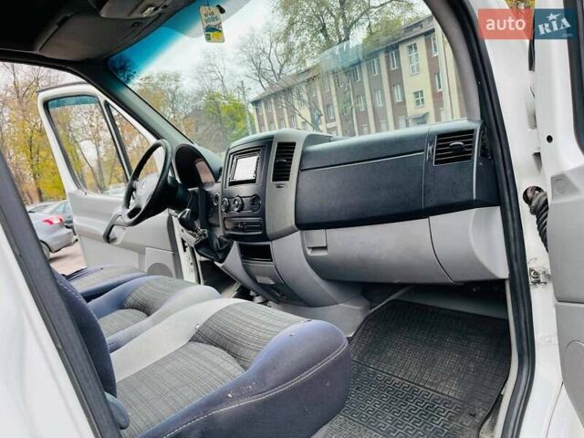 Білий Мерседес Sprinter, об'ємом двигуна 2.2 л та пробігом 300 тис. км за 9950 $, фото 14 на Automoto.ua