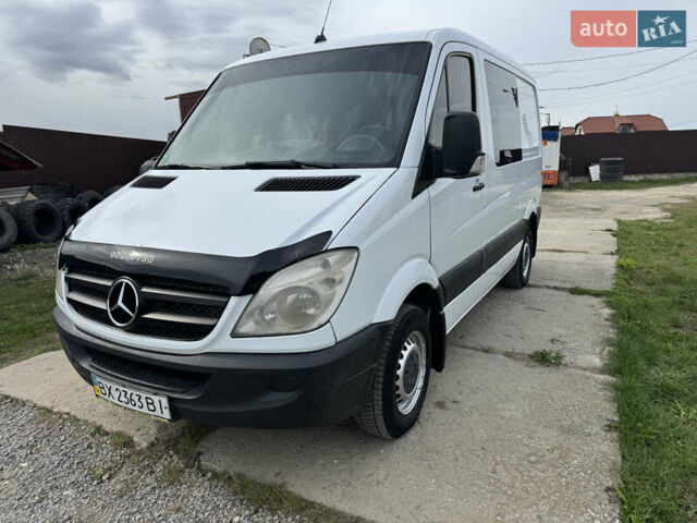 Белый Мерседес Sprinter, объемом двигателя 2.15 л и пробегом 350 тыс. км за 6999 $, фото 6 на Automoto.ua