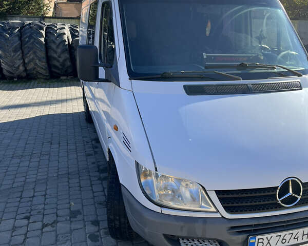 Білий Мерседес Sprinter, об'ємом двигуна 2.15 л та пробігом 41 тис. км за 6500 $, фото 9 на Automoto.ua