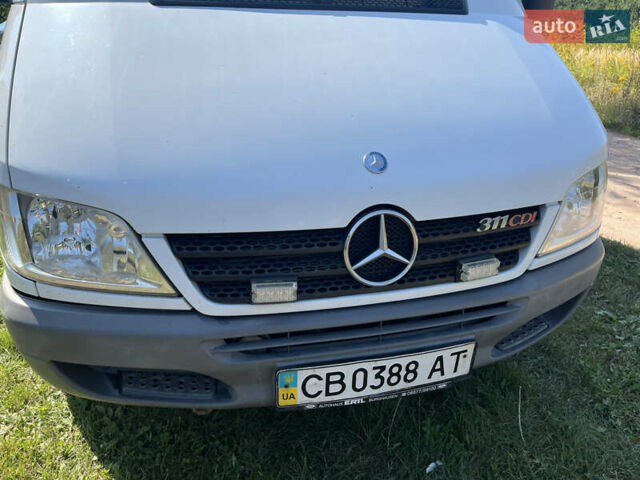 Білий Мерседес Sprinter, об'ємом двигуна 2.2 л та пробігом 268 тис. км за 9900 $, фото 1 на Automoto.ua