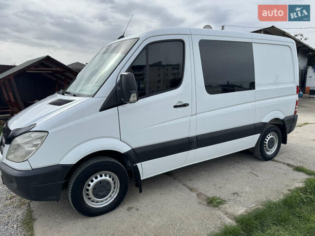 Белый Мерседес Sprinter, объемом двигателя 2.15 л и пробегом 350 тыс. км за 6999 $, фото 18 на Automoto.ua