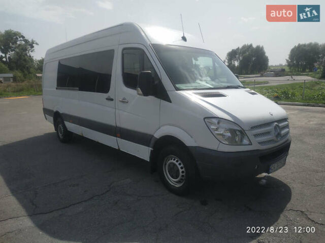 Белый Мерседес Sprinter, объемом двигателя 3 л и пробегом 780 тыс. км за 10500 $, фото 1 на Automoto.ua