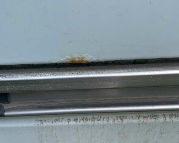 Белый Мерседес Sprinter, объемом двигателя 2.2 л и пробегом 350 тыс. км за 8000 $, фото 8 на Automoto.ua