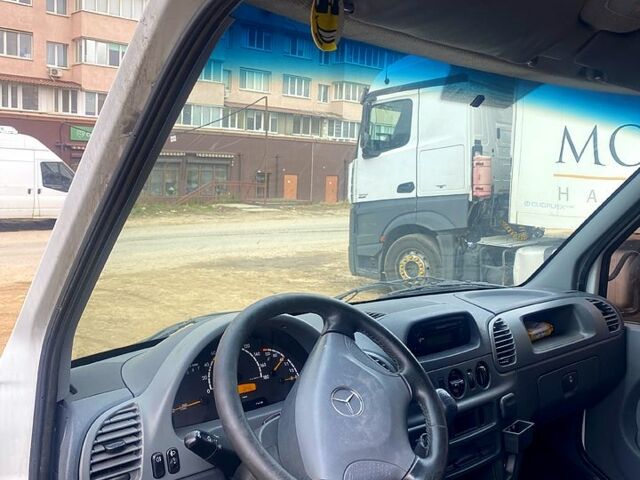 Белый Мерседес Sprinter, объемом двигателя 2.1 л и пробегом 327 тыс. км за 13270 $, фото 12 на Automoto.ua