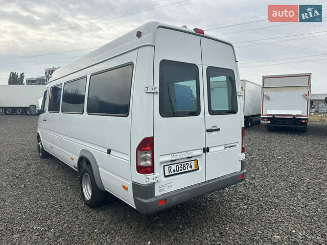 Белый Мерседес Sprinter, объемом двигателя 2.7 л и пробегом 102 тыс. км за 24700 $, фото 11 на Automoto.ua