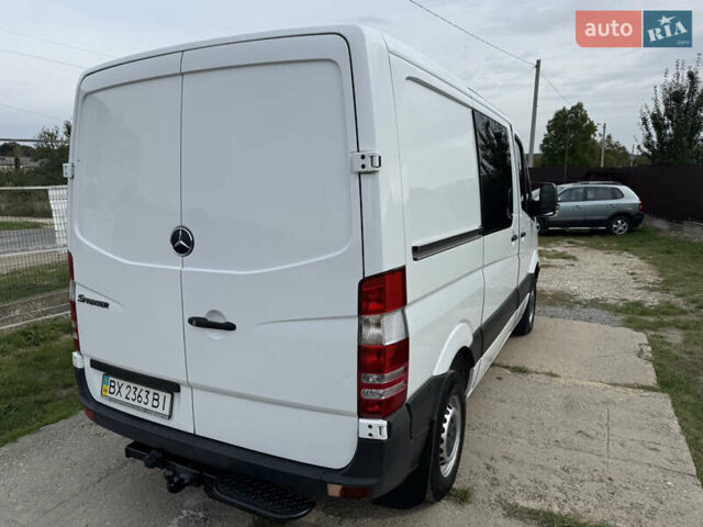 Белый Мерседес Sprinter, объемом двигателя 2.15 л и пробегом 350 тыс. км за 6999 $, фото 29 на Automoto.ua