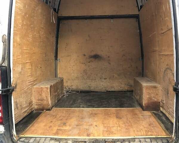 Белый Мерседес Sprinter, объемом двигателя 2.2 л и пробегом 436 тыс. км за 18500 $, фото 6 на Automoto.ua