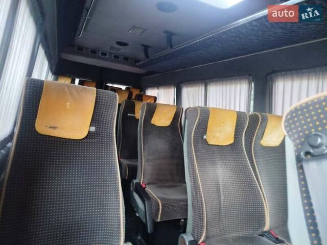 Белый Мерседес Sprinter, объемом двигателя 2.1 л и пробегом 530 тыс. км за 11800 $, фото 15 на Automoto.ua