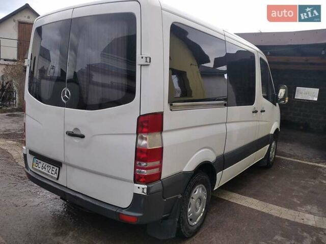 Белый Мерседес Sprinter, объемом двигателя 2.1 л и пробегом 465 тыс. км за 9781 $, фото 8 на Automoto.ua