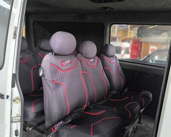 Белый Мерседес Sprinter, объемом двигателя 0 л и пробегом 299 тыс. км за 9500 $, фото 4 на Automoto.ua