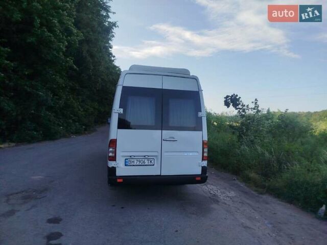 Белый Мерседес Sprinter, объемом двигателя 2.1 л и пробегом 530 тыс. км за 11800 $, фото 7 на Automoto.ua