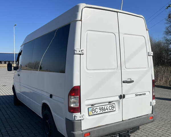 Білий Мерседес Sprinter, об'ємом двигуна 2.2 л та пробігом 573 тис. км за 6500 $, фото 4 на Automoto.ua