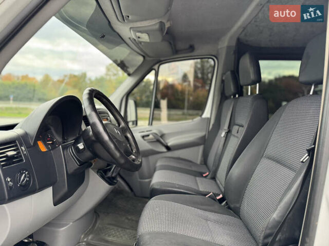 Білий Мерседес Sprinter, об'ємом двигуна 2.15 л та пробігом 379 тис. км за 8700 $, фото 15 на Automoto.ua